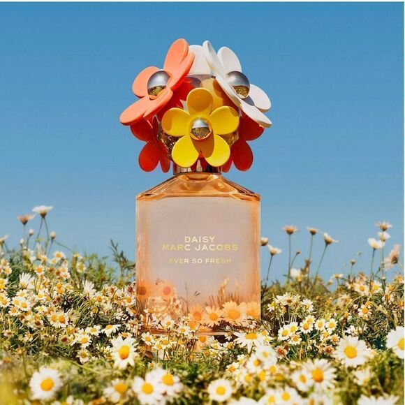 Marc Jacobs Daisy Ever So Fresh - A Sparkling Citrus Dream - Picture 17 of 17